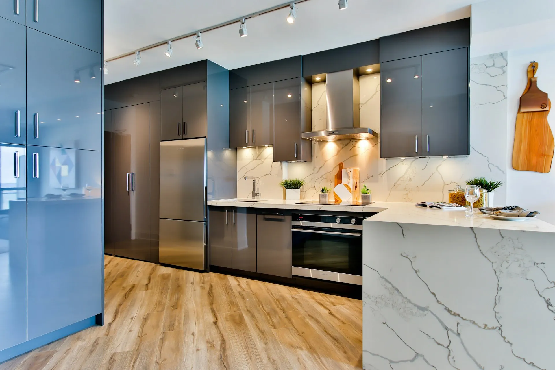 Cabinet installation and refacing in the West Valley